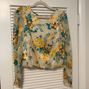 ASTR top, size medium, sheer sleeve + lined body, hits around hip bone